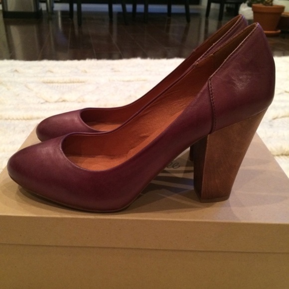 Madewell Shoes - Madewell Plum Frankie Pump